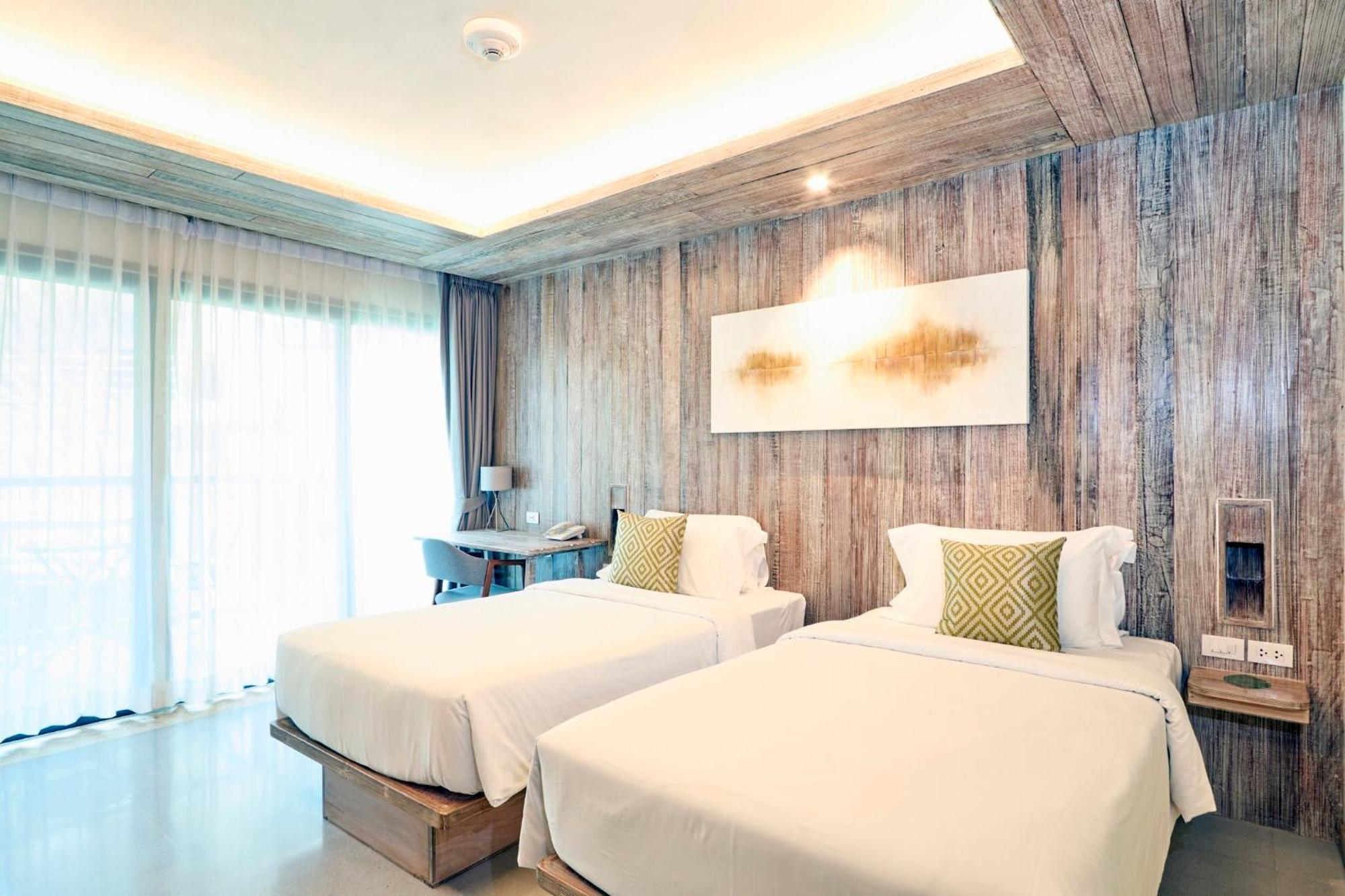Dinso Resort & Villas Phuket, Vignette Collection By Ihg Patong Exterior foto