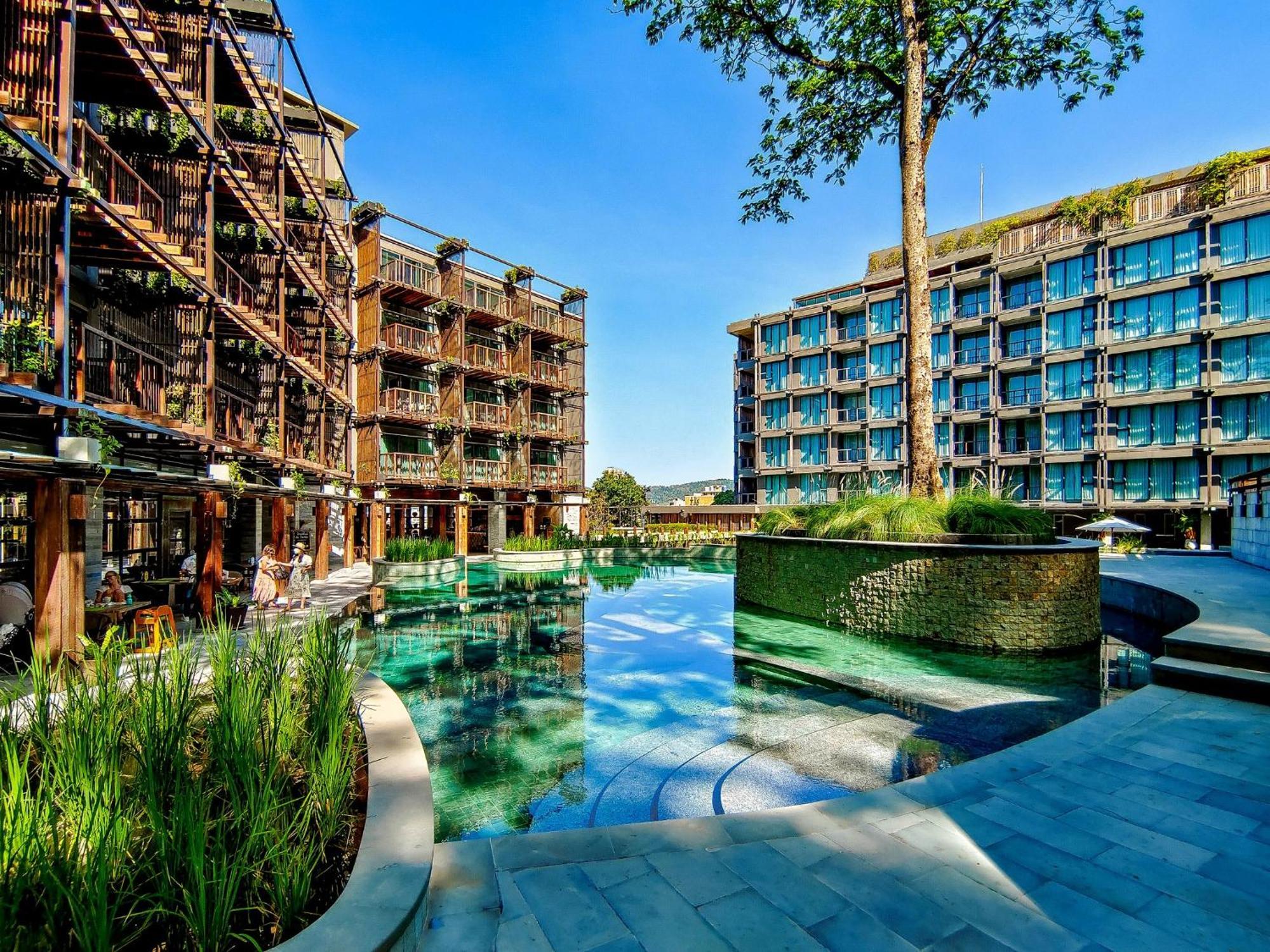 Dinso Resort & Villas Phuket, Vignette Collection By Ihg Patong Exterior foto