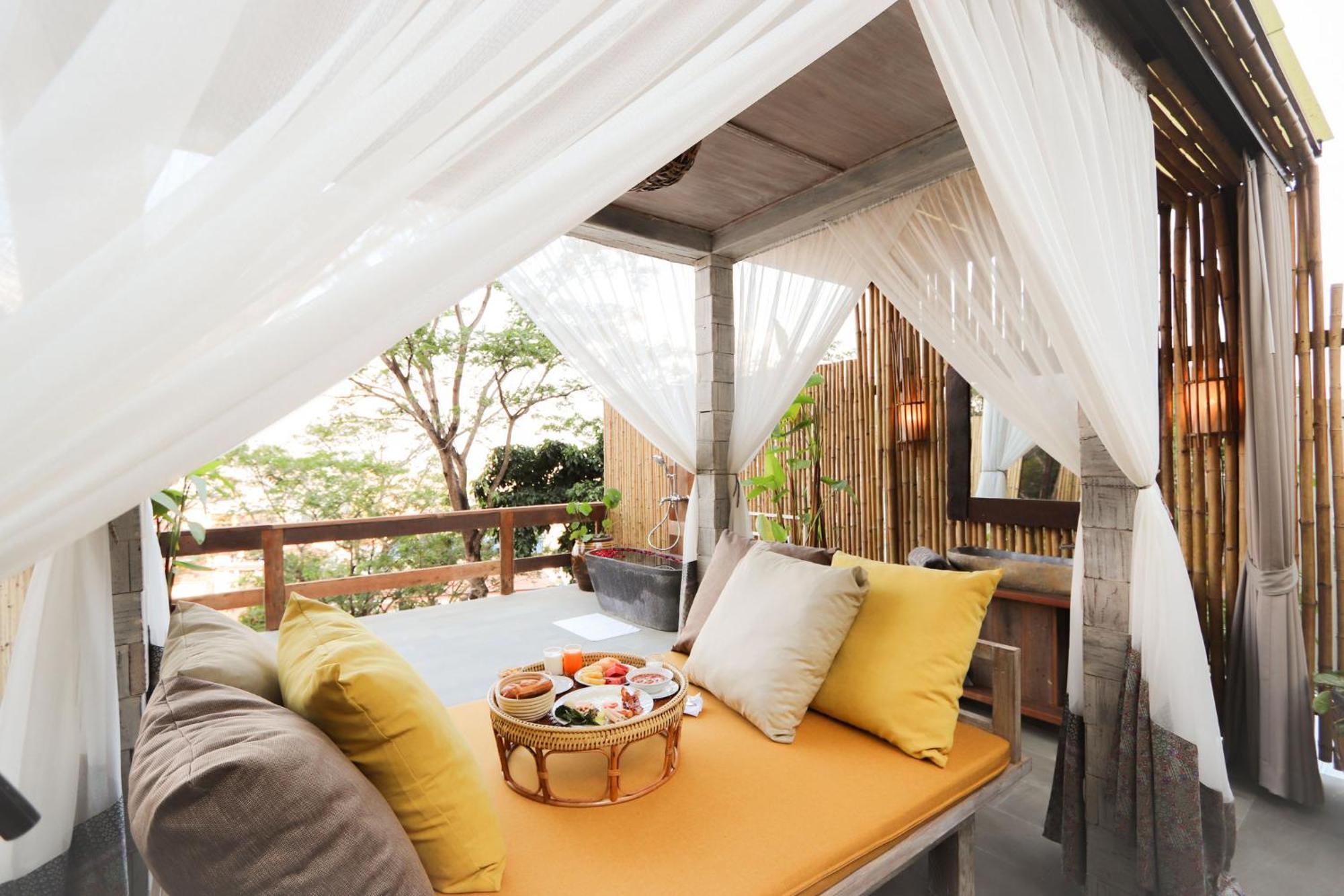 Dinso Resort & Villas Phuket, Vignette Collection By Ihg Patong Exterior foto