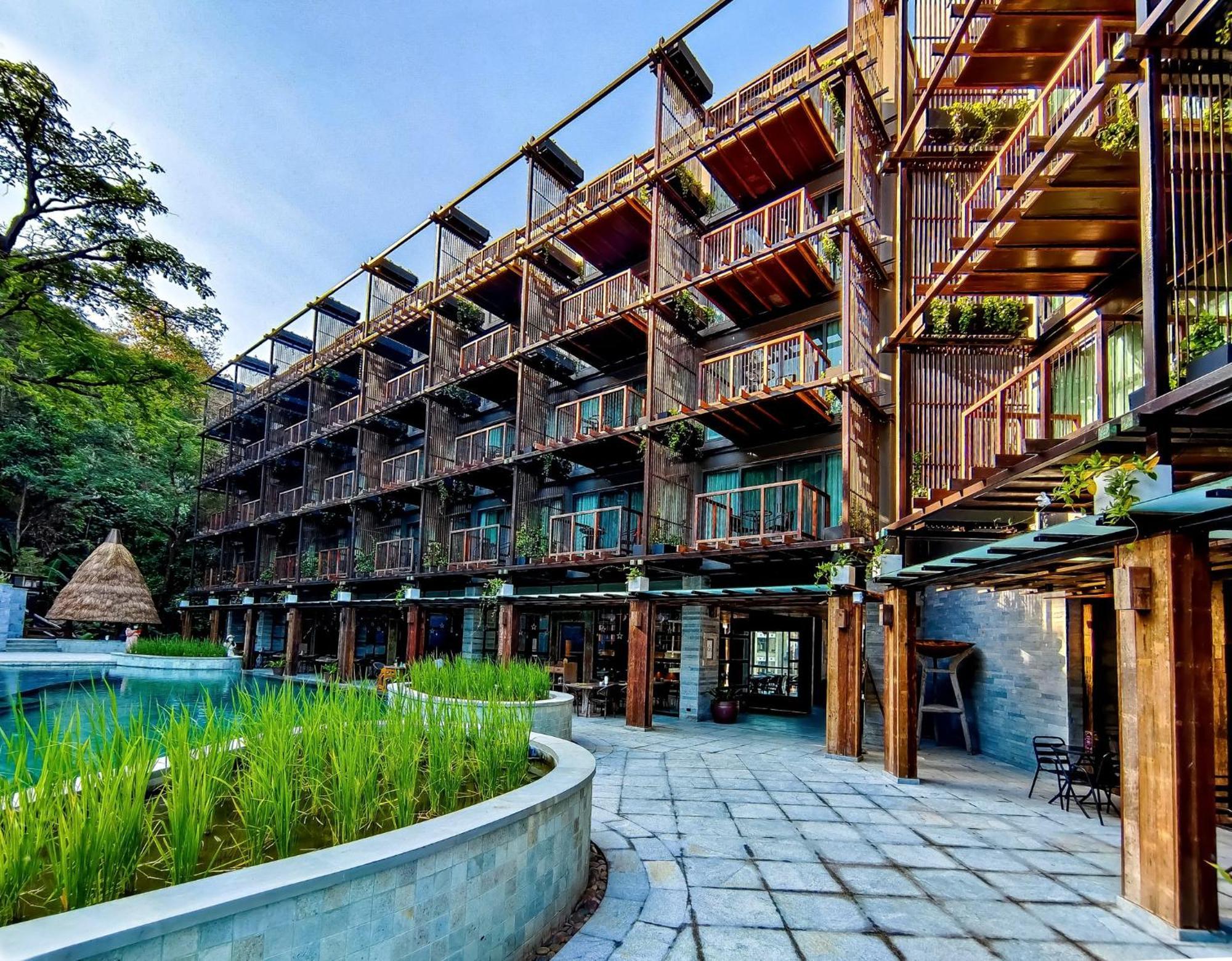 Dinso Resort & Villas Phuket, Vignette Collection By Ihg Patong Exterior foto